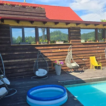 Wellness In Beskiden An Der Becva 木屋